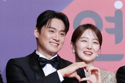 김소영, 오상진, 결혼 8년만에 "서로 노 터치..밤에 대화할 시간도 없어" [옥문아]