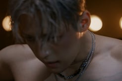 비투비 이민혁(HUTA), 비주얼+피지컬+보이스 '완벽 삼박자'..'Bora' MV 티저 공개