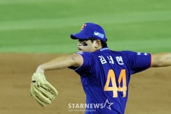[한번에쓱]'연장전으로' 9회말 2사 2루 마운드 오른 김서현