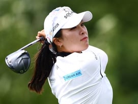 윤이나, 첫 LPGA 톱10 보인다... CPKC 위민스 오픈 1라운드 공동 13위