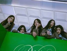 당사자는 소송中..뉴진스 'Ditto' 스포티파이 '8억 스트리밍'
