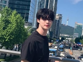 변우석, 서울 한복판에 떴다..남친짤 비주얼