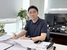 김동문 회장, 배드민턴 개혁 최전선 섰다 "자칫 과거로 돌아갈 수도, 관행 과감히 없앨 것" [★창간21]