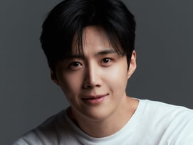 김선호, 연극 무대 복귀..'비밀통로'서 1인 다역 도전 [공식]