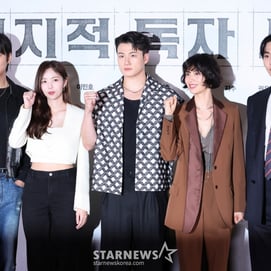 무더위 날릴 '전지적 독자 시점'