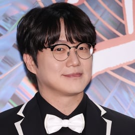 성시경, '친구 아내' 피부과 726만원 시술 가격에 '갑론을박'
