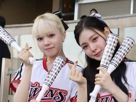 [포토] 이현&미아 '러브홀릭 승리요정'