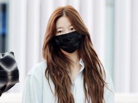 르세라핌 카즈하 '피곤한 모습도 예쁨'[★포토]