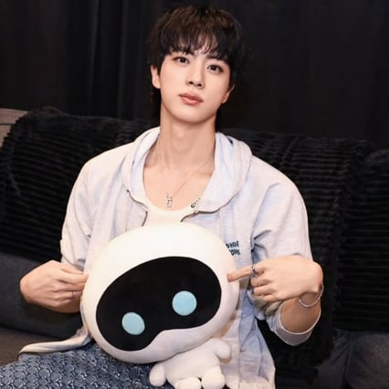 방탄소년단 진, 마이원픽 'K팝 개인부문' 75주 연속 1위..월간랭킹 19개월 연속 'No.1'