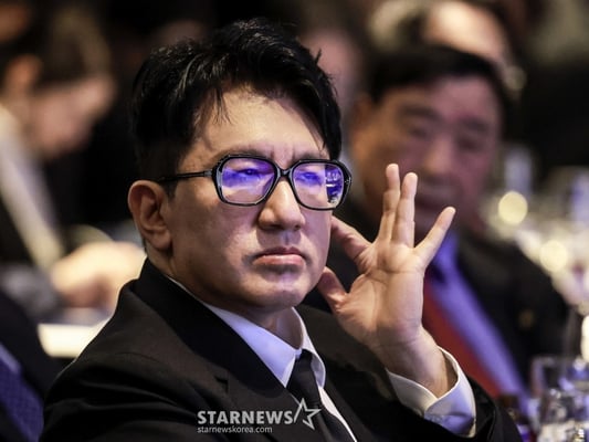 '금융당국 고발' 방시혁 하이브 의장, 한경협 제주포럼 강연 취소