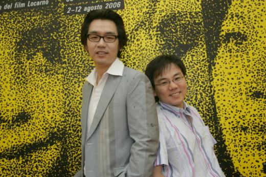 ↑영화 '내 청춘에게 고함'의 주연배우 김태우(왼쪽)와 김영남 감독ⓒLocarno International Film Festival / FOTOFESTIVAL/PEDRAZZINI