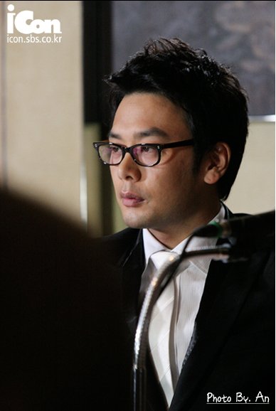 '눈꽃' 출연중인 이찬 ⓒSBS 홈페이지