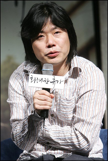 ↑영화 '화려한 휴가'의 김지훈감독 ⓒ<임성균 기자 tjdrbs23@>