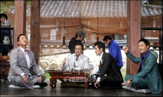 이성재, 손창민, 박상면, 김성민 등 영화 '상사부일체' 주인공들이 11일 오후 경기도 남양주시 서울종합촬영소에서 한창 촬영 중이다. ⓒ사진=김병관 기자