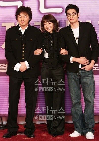 왼쪽부터 '행복한 여자'의 태섭 역 김석훈, 지연 역 윤정희, 준호 역 정겨운.