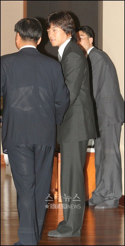 지난 18일 변중석 여사의 빈소를 찾은 이서진의 모습. 사진=홍봉진 인턴기자.