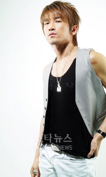 아시아 투어에 돌입하는 M 이민우 ⓒ김병관 기자