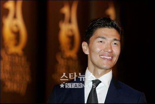 지난 27일 서울 여의도 63빌딩에서 열린 '서울 드라마 어워즈 2007' 리셉션에 참석한 한국계 할리우드 배우 릭윤 ⓒ임성균기자 tjdrbs23@