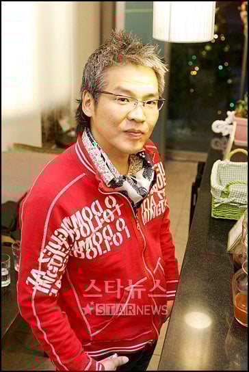 영화 '오래된 정원'의 임상수 감독이 제8회 부산 영평상 감독상을 받았다. ⓒ사진=임성균 기자