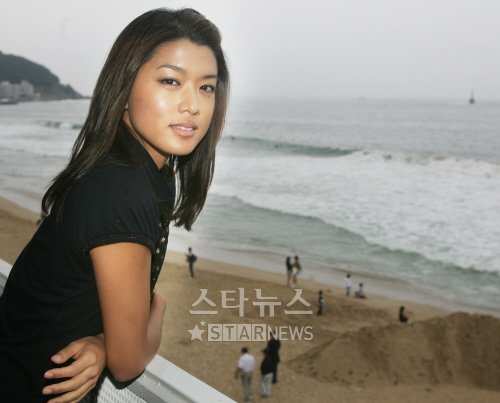 ⓒ부산국제영화제에 참석한 할리우드의 한국계 배우 그레이스박. 홍기원 기자 xanadu@
