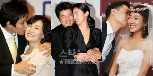 ↑결혼 기자회견을 열고 취재진들 앞에서 행복한 포즈를 취하는 박경림-박정훈, 박상민-한나래, 서민정-안상훈.