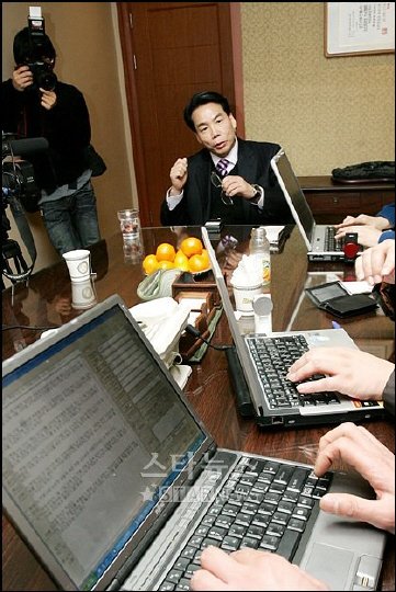 ⓒ홍봉진 인턴기자