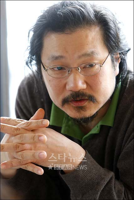 ↑영화 '밤과 낮'의 홍상수 감독 ⓒ<임성균 기자 tjdrbs23@>