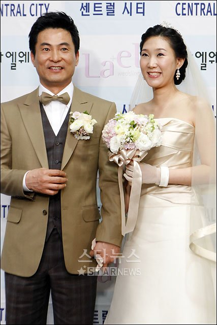 ↑21일 서울 센트럴시티에서 결혼식을 올리는 이한위-최혜경 커플 ⓒ<임성균 기자 tjdrbs23@>