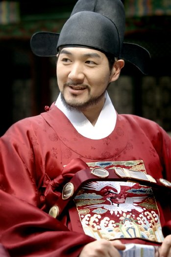 ↑MBC '이산'에서 홍국영 역을 연기하는 한상진