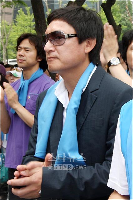 ↑MBC를 상대로 파업에 돌입한 한예조의 탤런트 윤용현