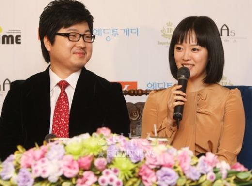 조정웅-안연홍 커플 ⓒ머니투데이 스타뉴스