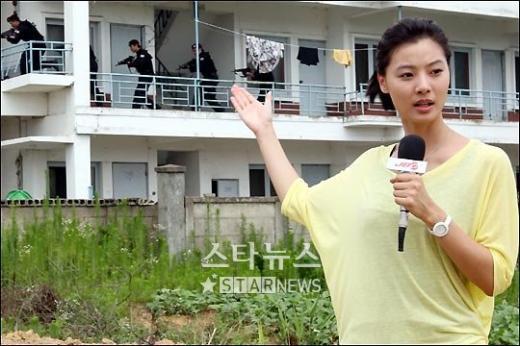 15일 오후 충남 보령에서 '유리의 성' 촬영 중인 윤소이 ⓒ홍봉진 기자
