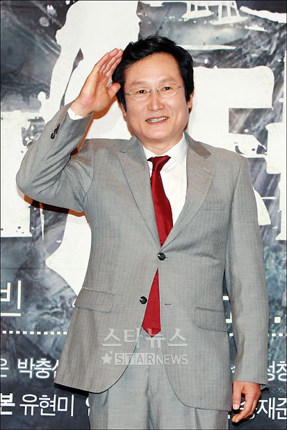 ↑웃음보 터진 김유미와 전혜빈.