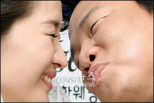 신랑 오지헌과 신부 박상미 씨ⓒ홍봉진 기자
