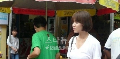 ↑ 단발머리를 선보인 원더걸스