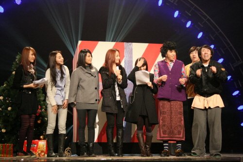 '웃찾사'에서 개그본능을 과시한 원더걸스 <사진=SBS>