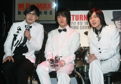 엠씨더맥스의 이수, 제이윤, 전민혁(왼쪽부터) ⓒ머니투데이 스타뉴스