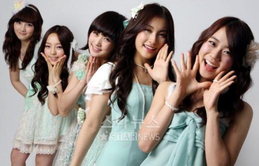 ↑카라. 왼쪽부터 강지영,구하라,니콜,박규리,한승연