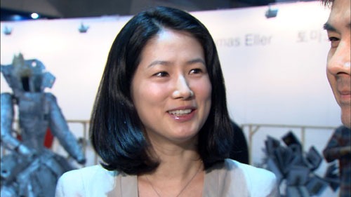↑심은하 <사진제공=SBS '한 밤의 TV 연예'>