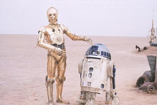 왼쪽부터 '스타워즈'의 C-3PO, R2-D2