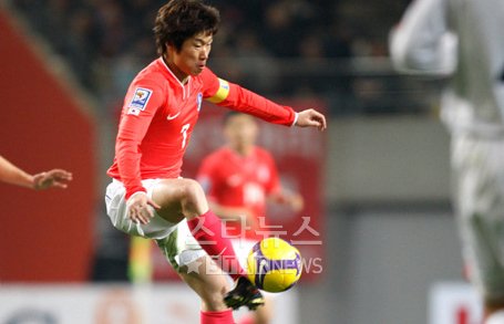 ↑ 대한축구협회