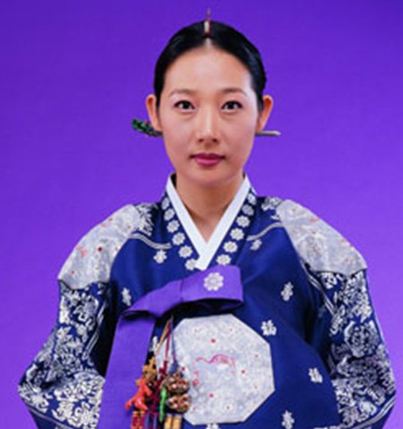 ↑ 왼쪽은 고 찰리 채플린, 오른쪽은 그의 딸 제랄딘 채플린.