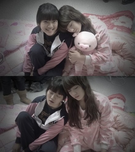 고아성(왼쪽)과 지연 ⓒ사진=지연 미니홈피