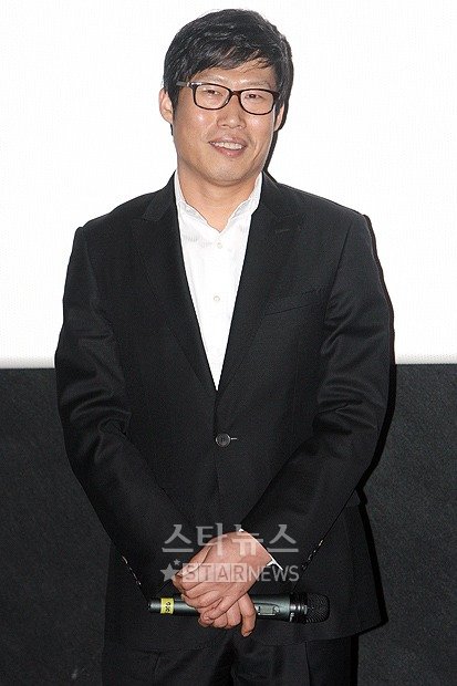 유해진이 9일 오후 경기 분당에서 열린 '전우치' 무대인사에서 인사말을 하고 있다 ⓒ홍봉진 기자