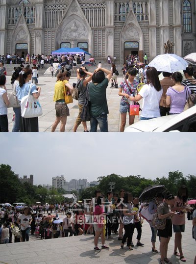 20일 오후 이민호의 팬미팅에 참석하기 위한 팬들이 행사장 앞에 장사진을 치고 있다 ⓒ사진=문완식 기자