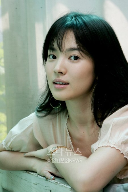 송혜교. 머니투데이 스타뉴스.