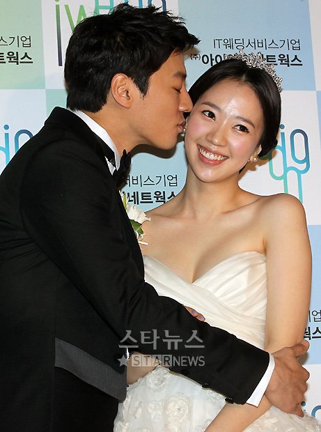 배우 이천희(왼쪽)와 전혜진ⓒ홍봉진 기자