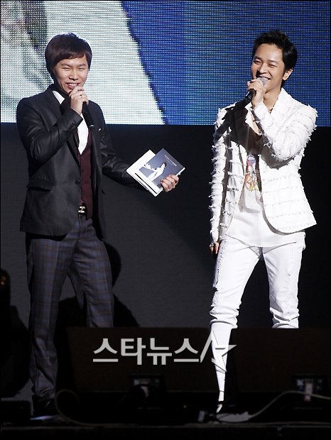 개그맨 양세형(왼쪽)과 가수 김정훈