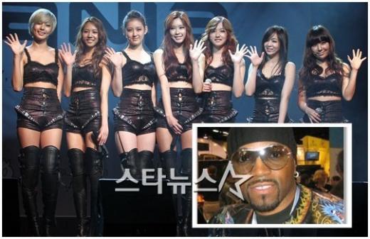 걸그룹 라니아와 프로듀서 테디 라일리 ⓒ송지원 기자