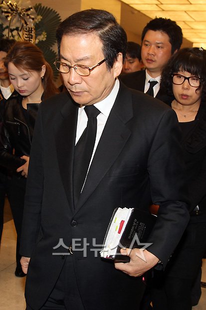 고 김인문의 영결식에 참석한 임동진ⓒ이기범기자